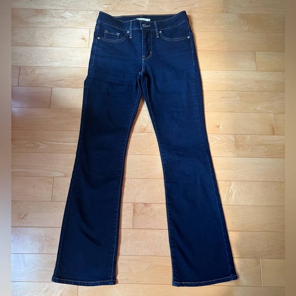 Levi’s 315 Shaping Bootcut Size 26 Short - Picture 6 of 6